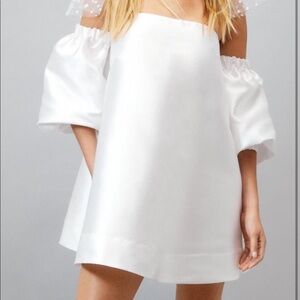 Nasty gal white puff dress never worn